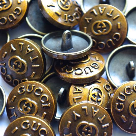 gucci gold buttons